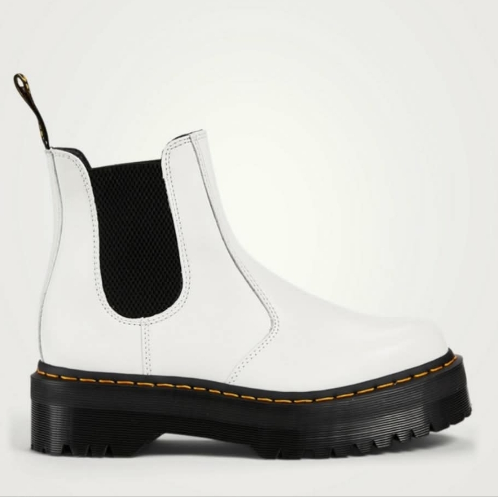 Dr. Martens Doc 2976 Smooth Leather Platform Chelsea Boots White Size 9W 8M